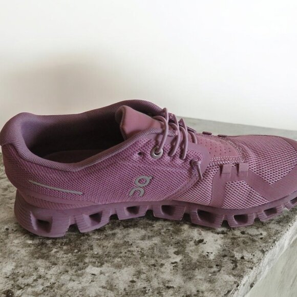 Cloud 5 Running Shoe (Women) Size 8, Fig/Quartz (EUC) - Picture 11 of 16